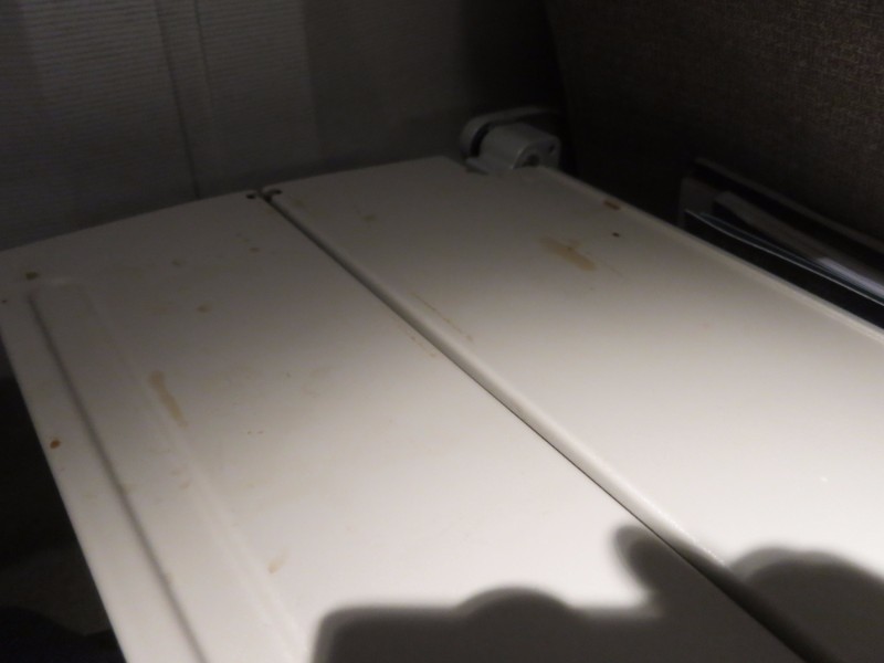 Dirty Tray Table